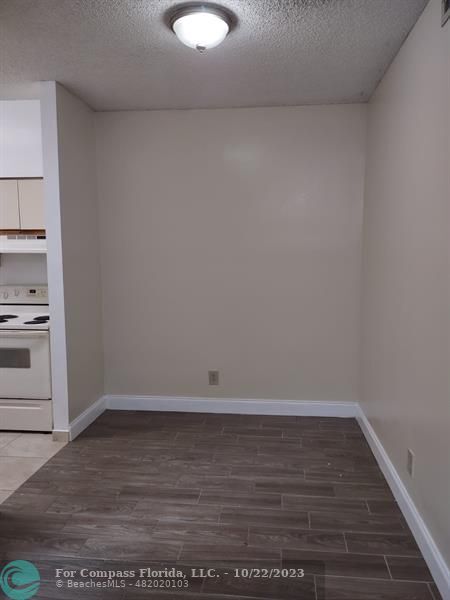 Building Photo - 671 Cypress Lake Blvd