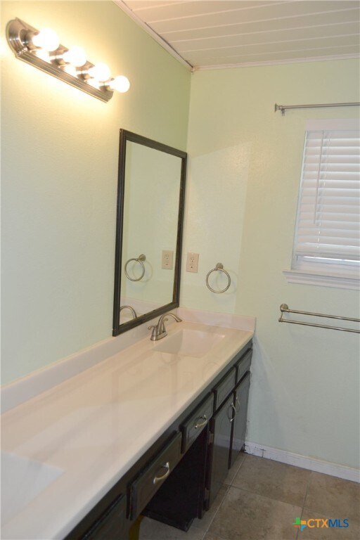 Building Photo - 2401 Ridglea Ct