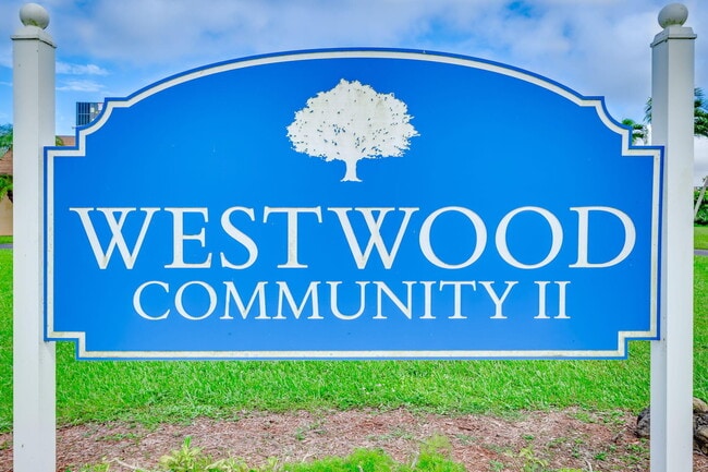 Building Photo - 9603 NW 67th Ct