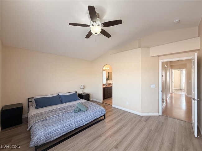 Building Photo - 7956 Tradition Springs Ct