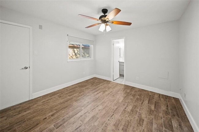 Building Photo - 3006 Sherborne St