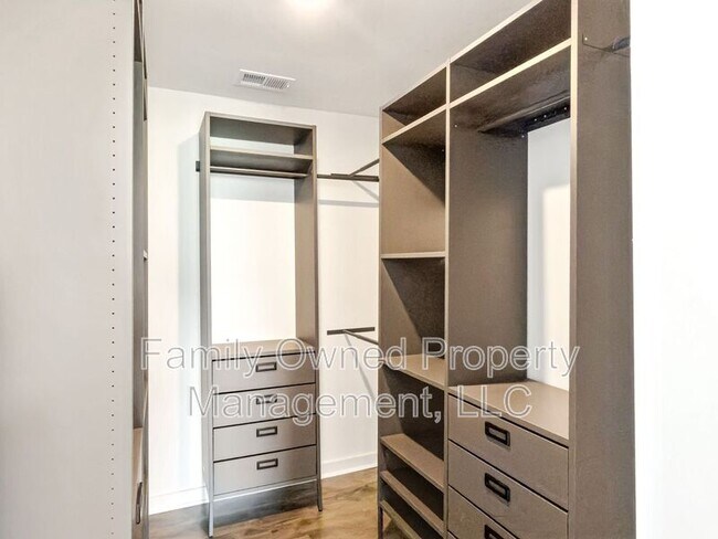Building Photo - 187 Surfbird Rd