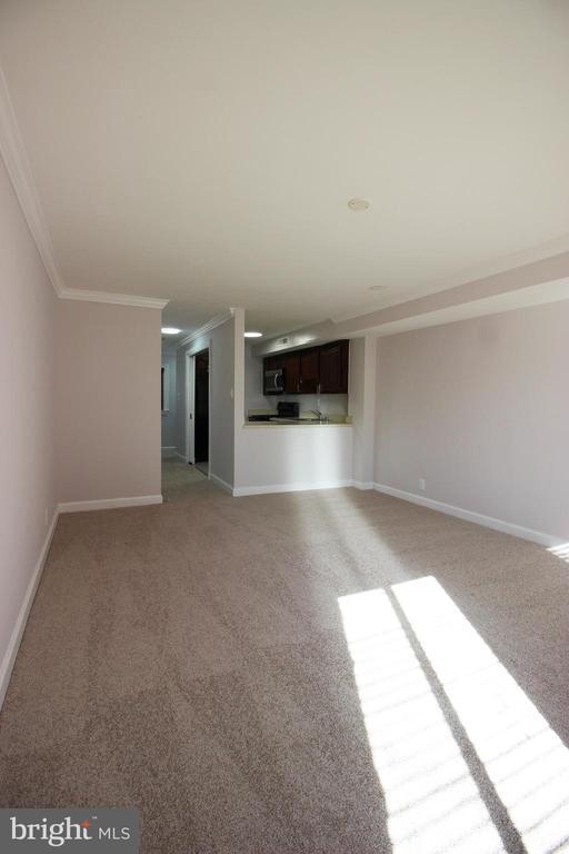 Building Photo - 1218 Eton Ct NW