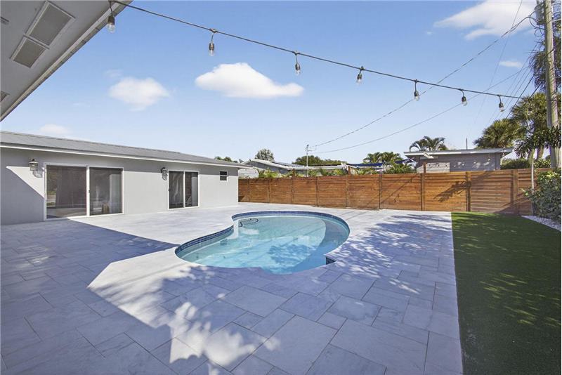 Building Photo - 2388 S Wallen Dr