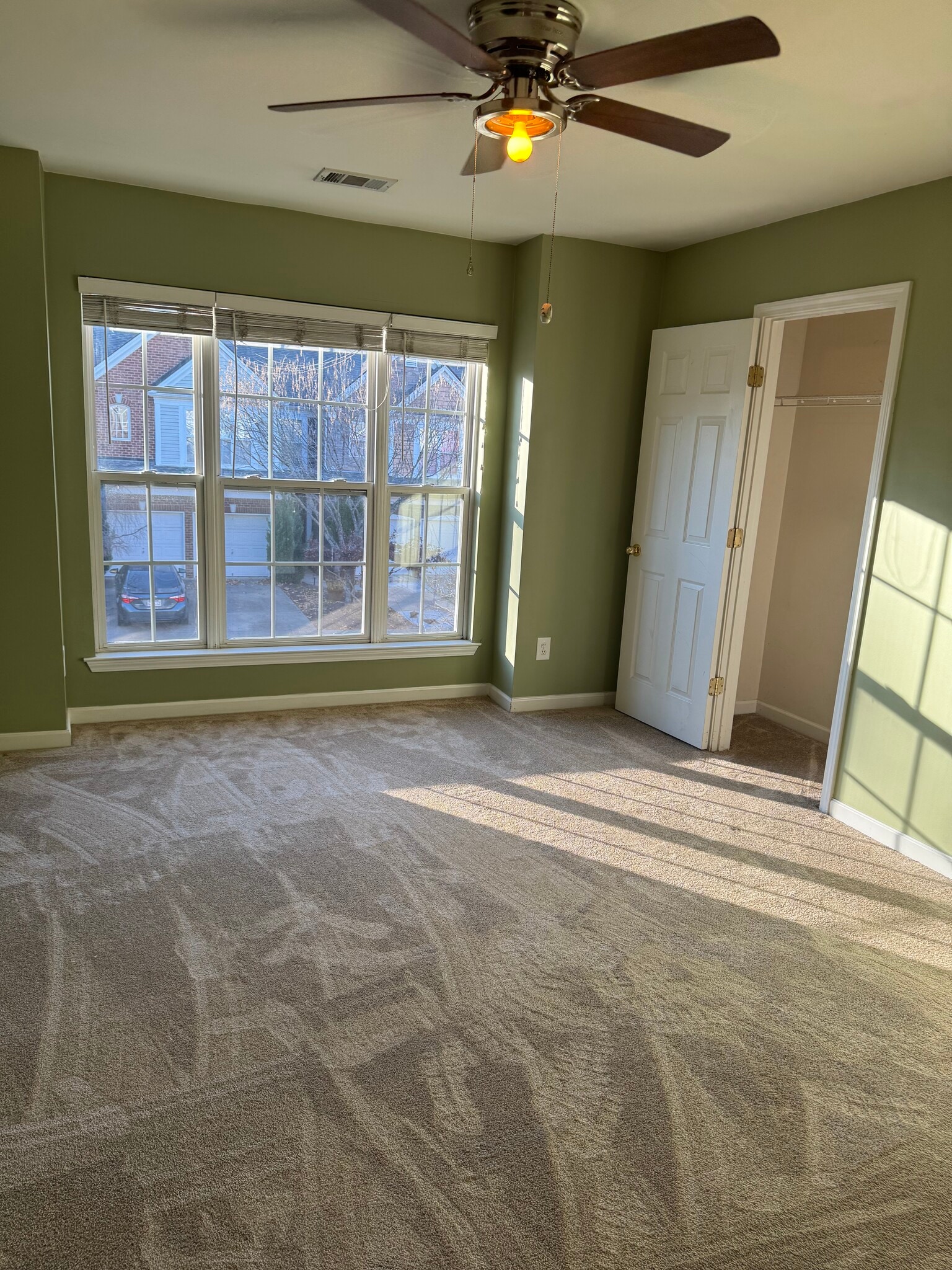 Building Photo - 113 Honey Creek Ln