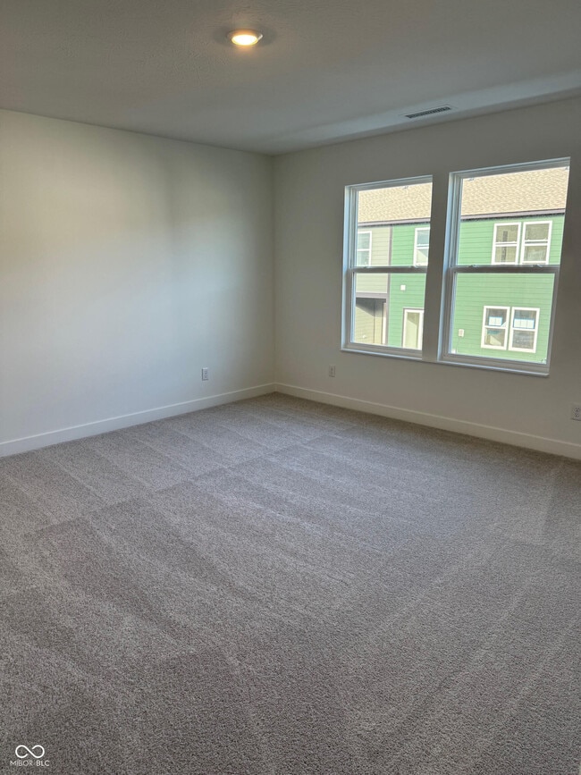 Building Photo - 15174 Swallow Fls Wy