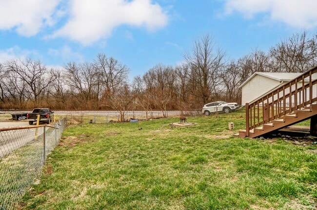 Building Photo - 29 N Main St