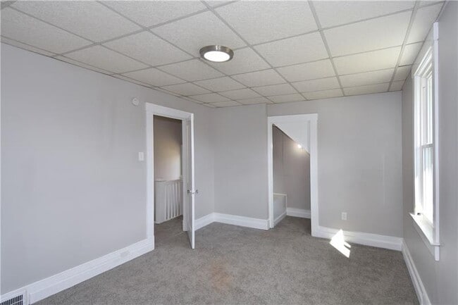 Building Photo - 9691 Bellcrest Rd