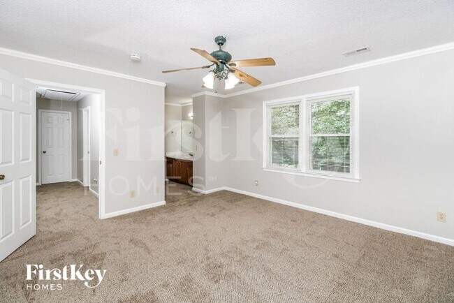 Building Photo - 2 Hickory Knoll Ct