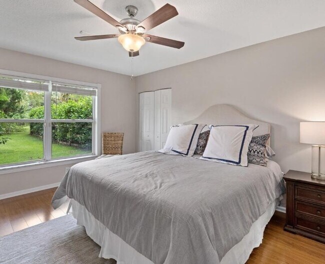 Building Photo - 14775 Stirrup Ln