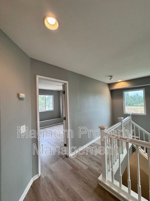 Building Photo - 32358 Gardenvail Dr