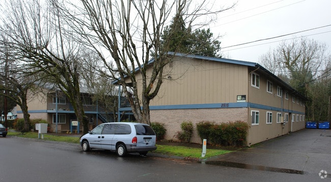 Primary Photo - Frontier Terrace