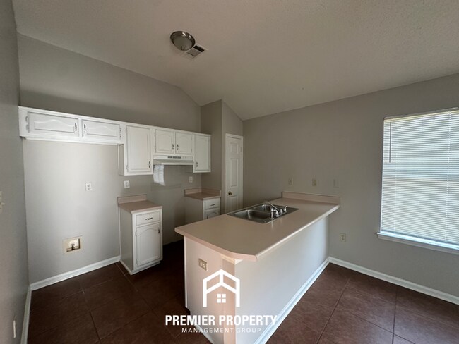 Building Photo - 3BR/2BA Cordova Rental with High Ceilings, Tile Kitchen Flooring & Fireplace