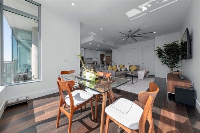 Building Photo - 501 West Ave