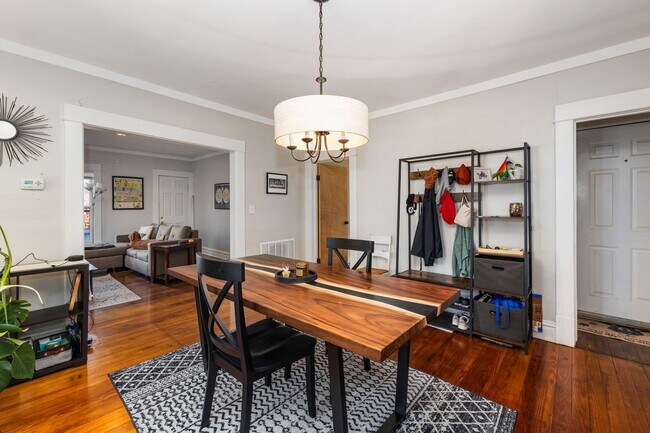 Building Photo - 1114 Fulton St E