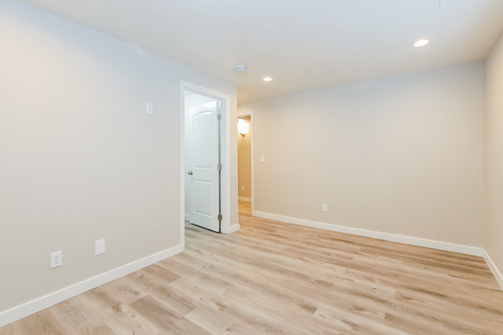 Building Photo - 8558 Maul Oak Dr
