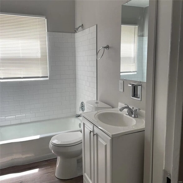 Building Photo - 12370 Pinta Dr