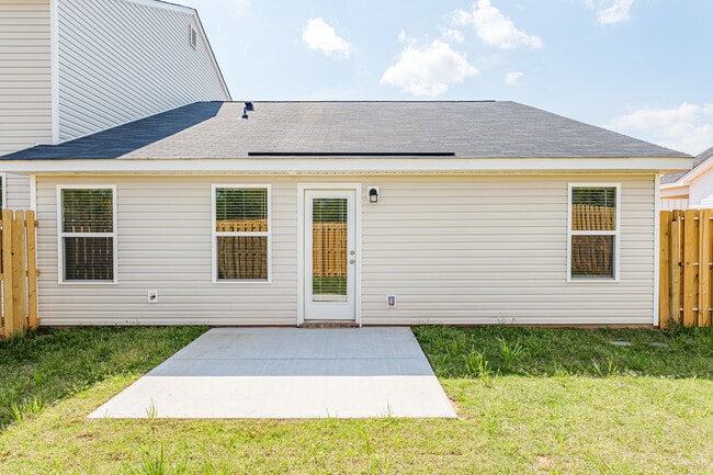 Building Photo - 8165 Bannock Cir