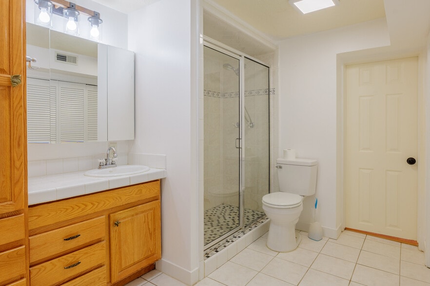 Bathroom - 4502 S 1720 W