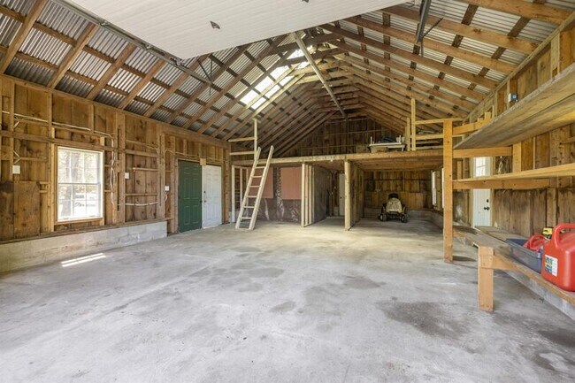 Building Photo - 398 Sam Allen Rd