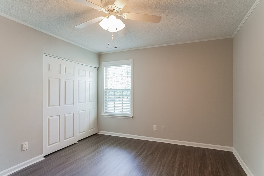Building Photo - 6726 Brookfield Way