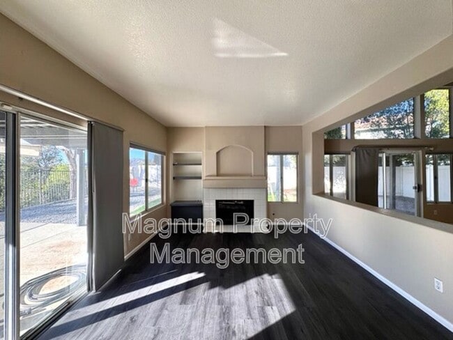 Building Photo - 40085 Temecky Way