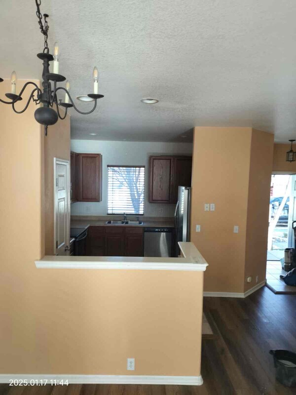 Building Photo - 2217 Falkirk Dr