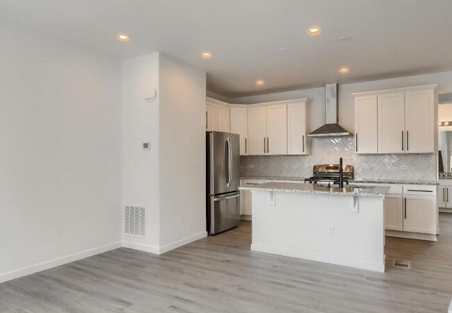 New appliances - 20999 E Quincy Dr
