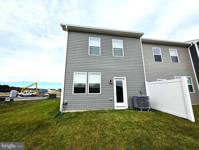 Building Photo - 1424 Sugarplum Ln