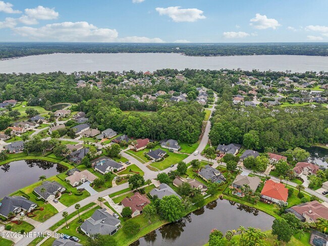 Building Photo - 2260 Harbor Lake Dr