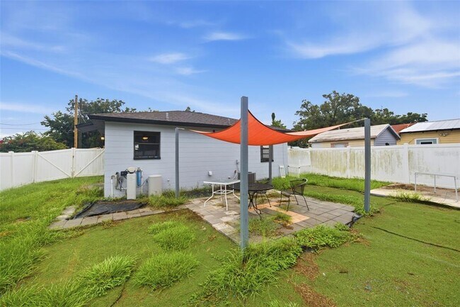 Building Photo - 5412 N 48th St