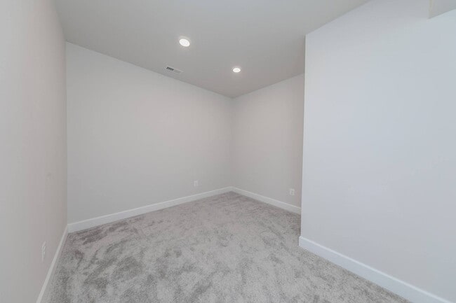Building Photo - 9141 Daydreamer Ct