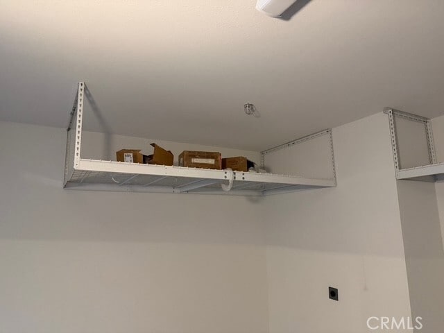 Building Photo - 2420 E Lincoln Ave