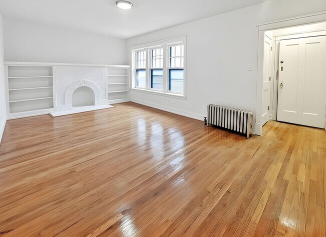 Building Photo - 4505 N Kimball Ave