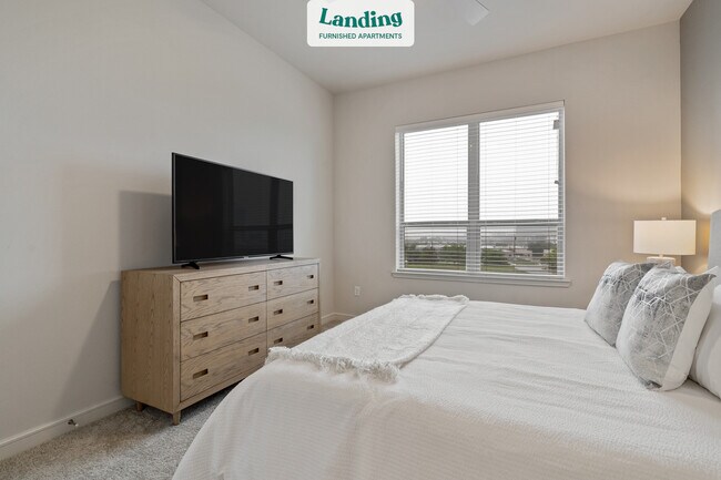 Building Photo - 13505 Inwood Rd