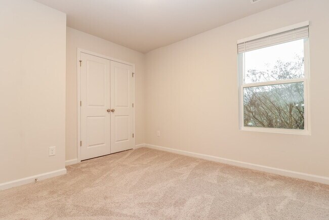 Building Photo - 101 Hamilton Pointe Dr