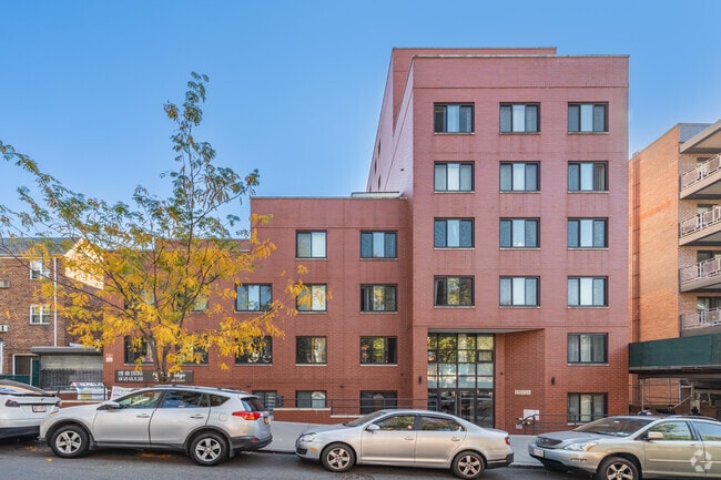 Building Photo - 87-22 51st Ave