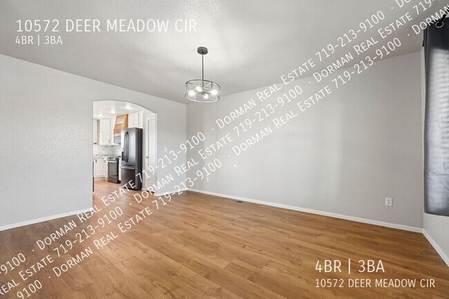 Building Photo - 10572 Deer Meadow Cir