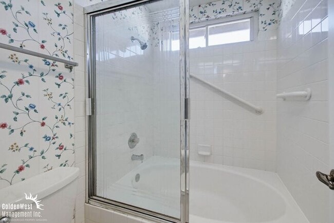 Building Photo - Beautiful 3Bdm 2Ba Home with Scenic Views in Rancho Peñasquitos!