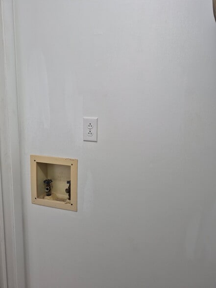 Building Photo - 146 Colemont Dr