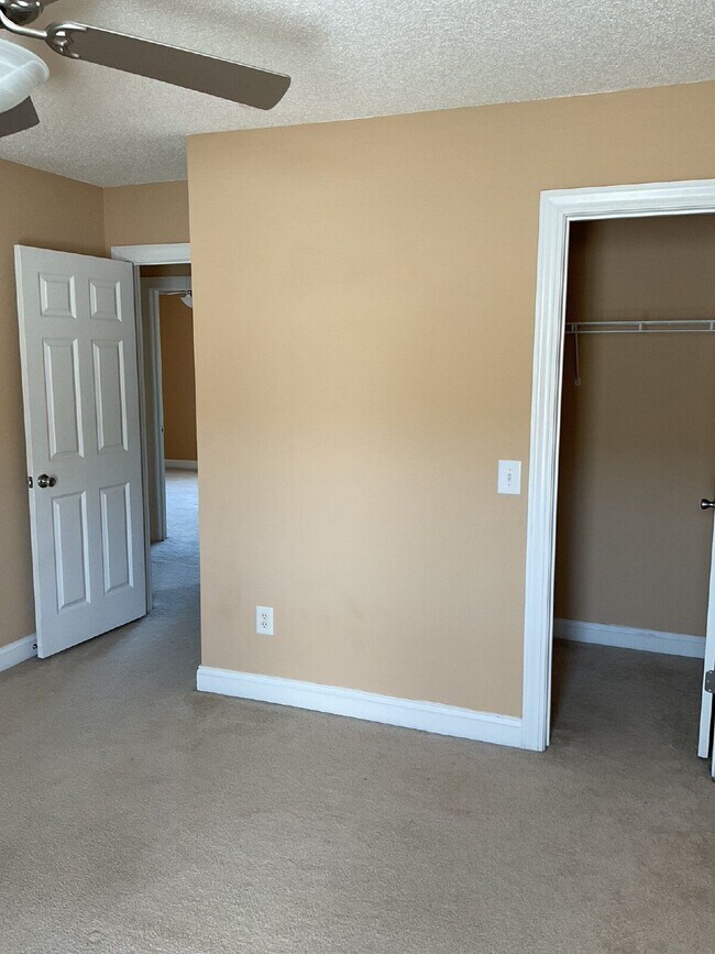 Building Photo - 4155 Dudleys Grant Dr