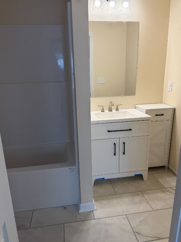 Building Photo - 204 Hutchinson Ln