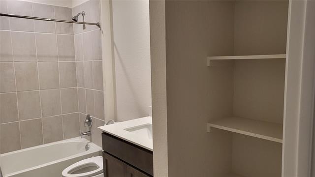 Building Photo - 1614 Silver Landing Trail