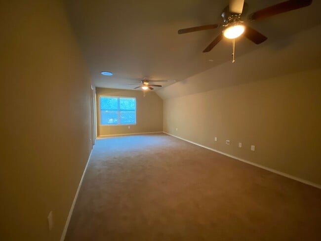 Building Photo - 27039 Trinity Bend
