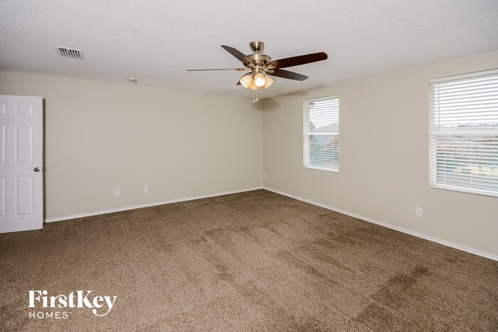 Building Photo - 313 Butch Cassidy Dr
