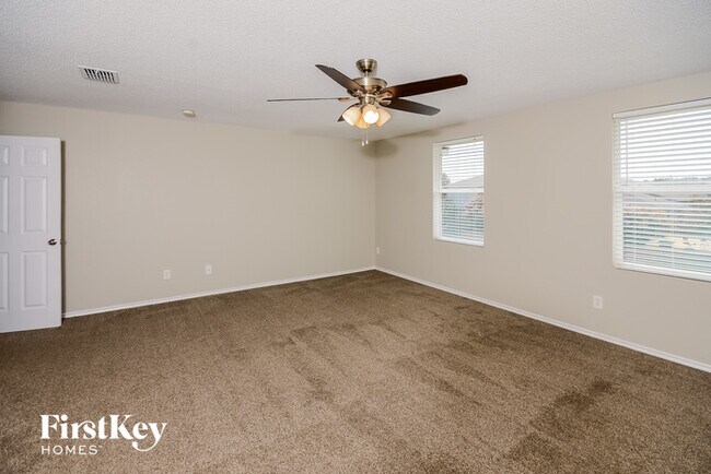 Building Photo - 313 Butch Cassidy Dr