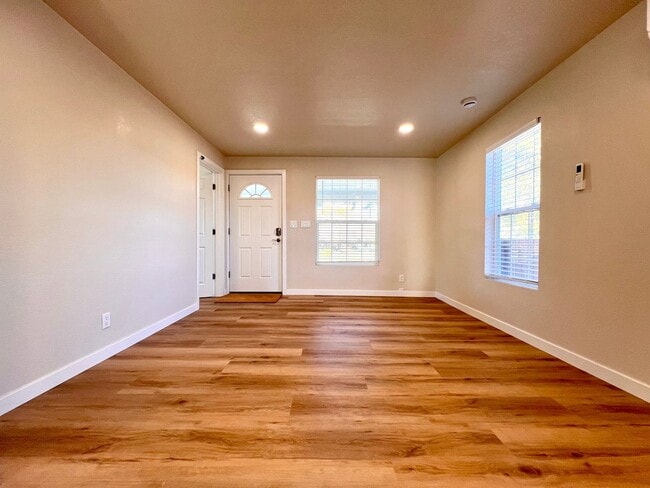 Building Photo - Non-Refundable & Security Deposit Total: $1590.00