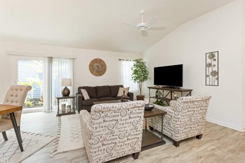 Building Photo - 5745 Gillespie Ln