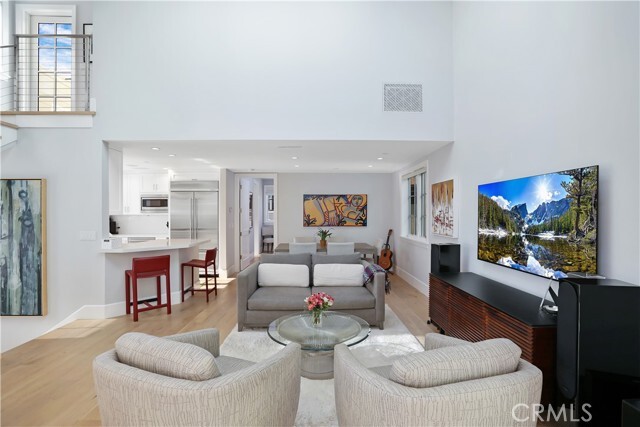 Building Photo - 715 Marigold Ave