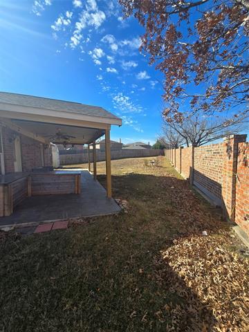 Building Photo - 700 White Fields Way